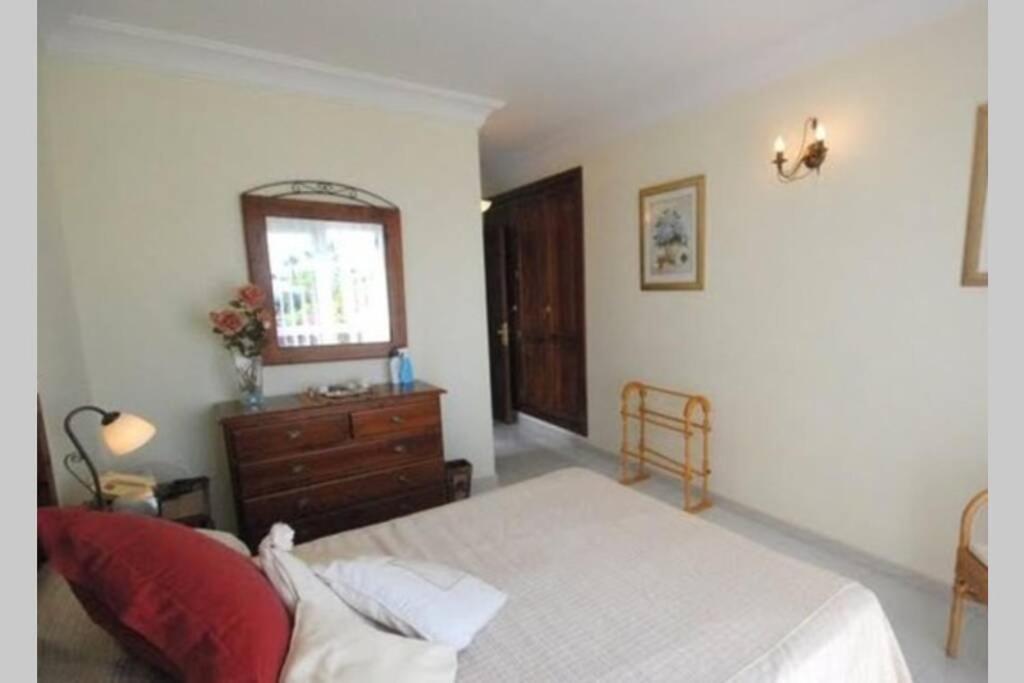 Villa Isa Sea Views Коста Бланка Экстерьер фото
